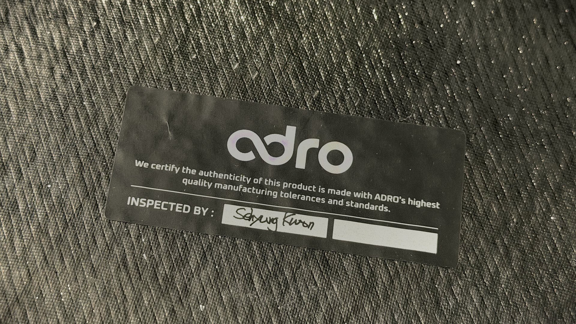 ADRO ของแท้ — สติคเกอร์รับรองโฮโลแกรมบนชิ้นงานคาร์บอนแท้ G-FORCE Thailand ตัวแทนจำหน่ายอย่างเป็นทางการ