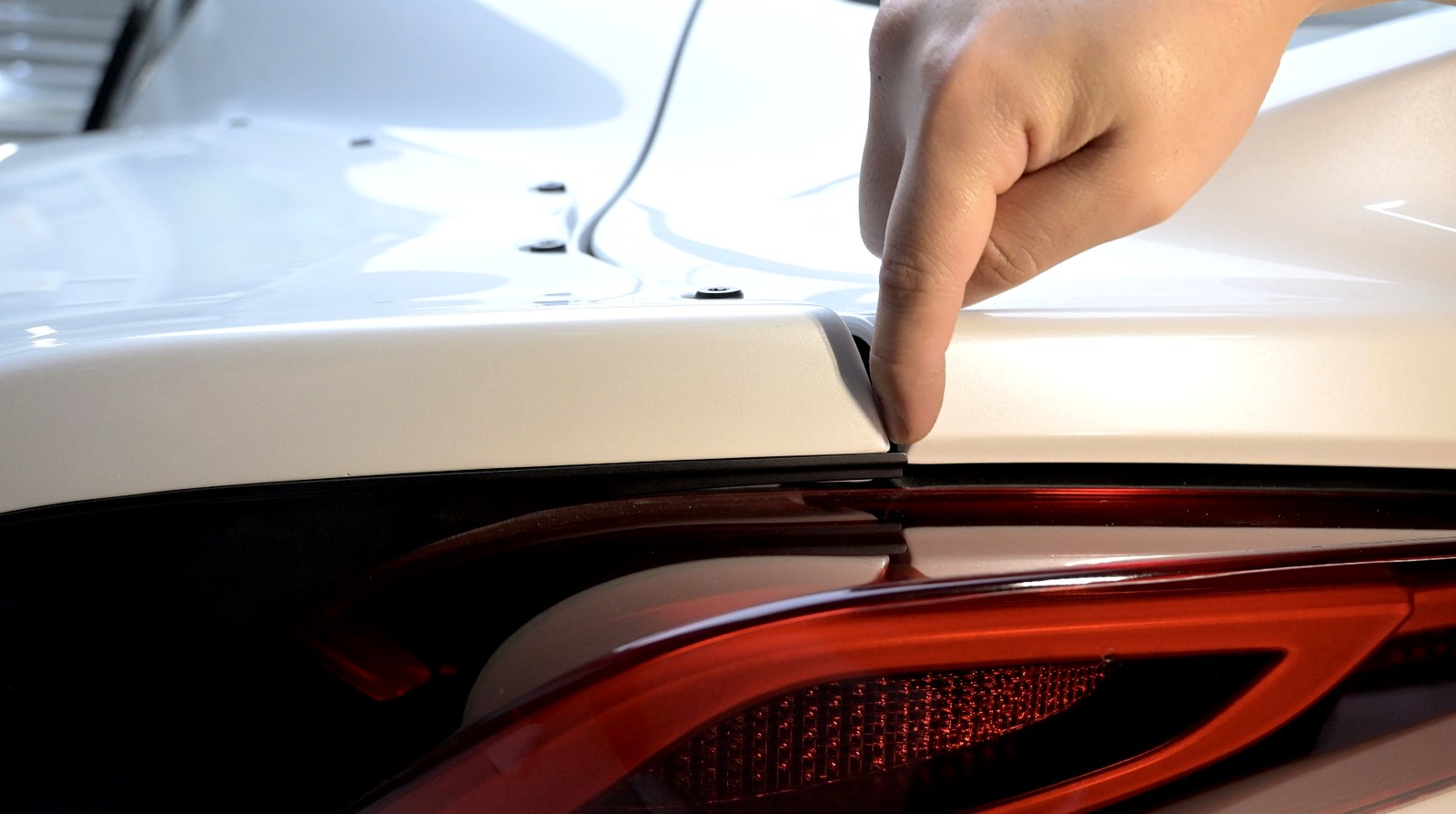 ADRO GR Supra Widebody คันแรกในไทย โดย G-FORCE — Air Vent Panel ด้านหลังไม่พอดี