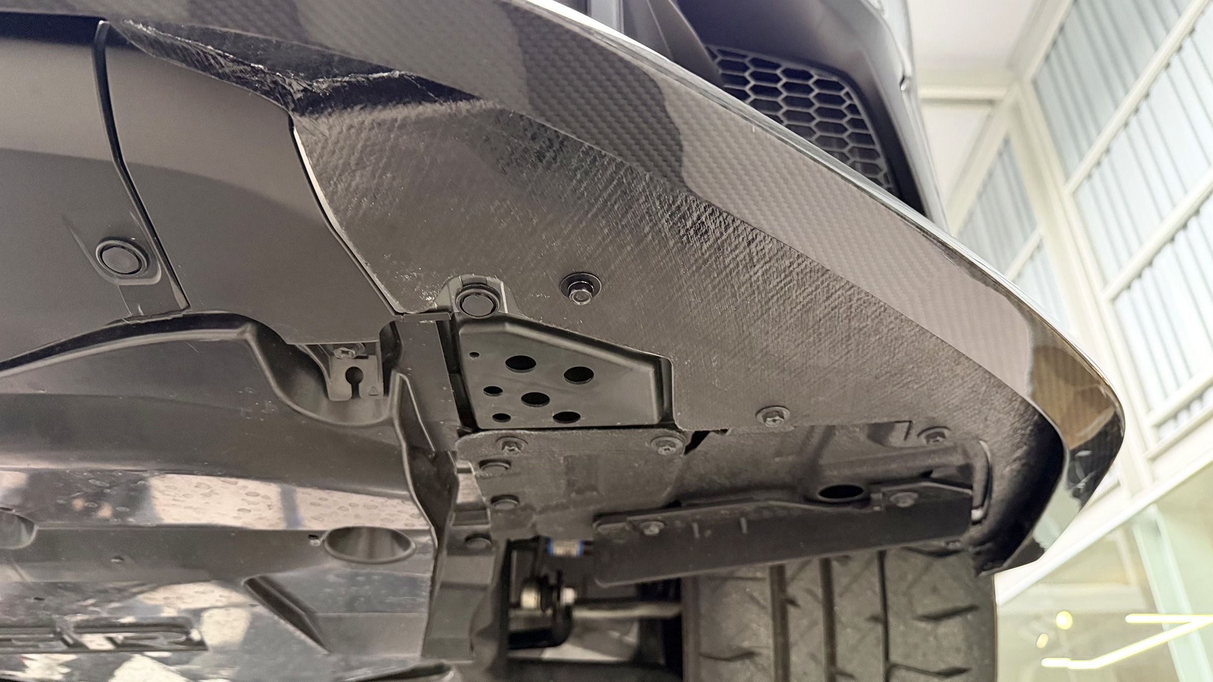 ลิ้นหน้า ADRO GR Yaris Gen 2 ฝั่งซ้าย
