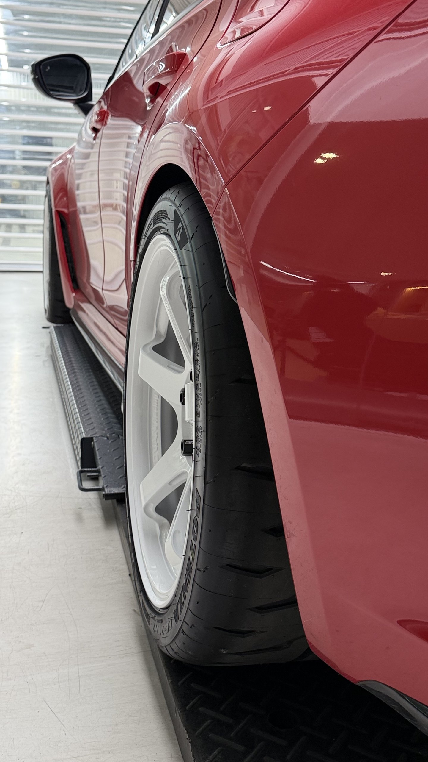 fitment ล้อหลัง ADVAN GT Beyond 18x10 +40 บน FL5