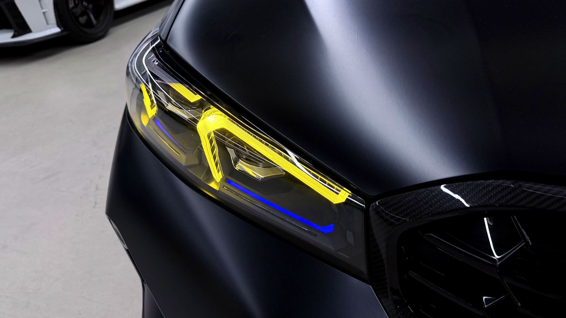 BMW M340i G20 Yellow DRL Headlight ไฟเดย์ไลท์สีเหลือง