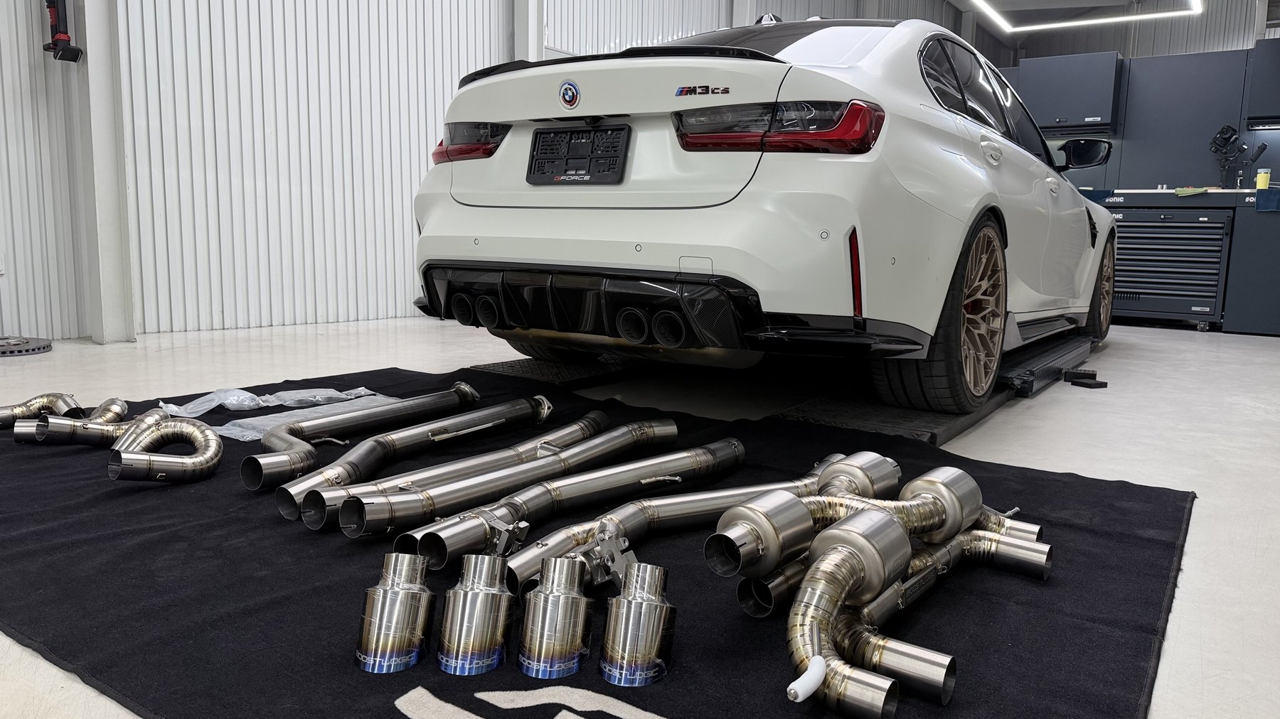 ท่อไอเสีย BoostLogic BMW M3 CS ครบชุด ขาดเพียง Downpipe ที่ G-FORCE