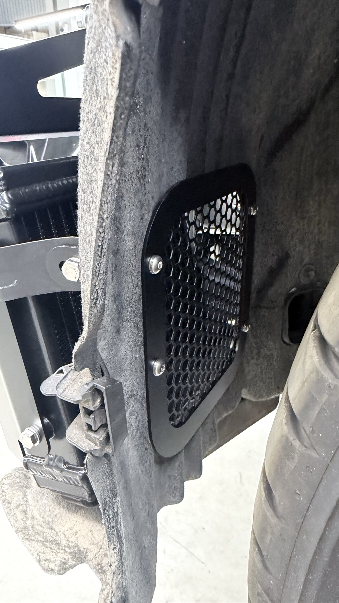ติดตั้งตะแกรงกันหินดีด Airtec Turbo Radiator GR Yaris