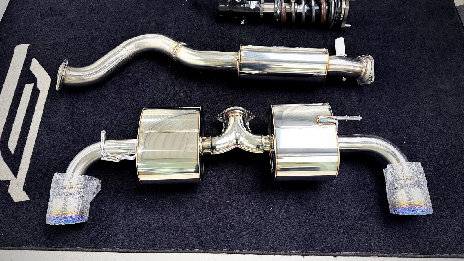 HKS Super Turbo Muffler ครบชุด — ท่อ stainless พร้อม titanium tip สำหรับ GR Yaris