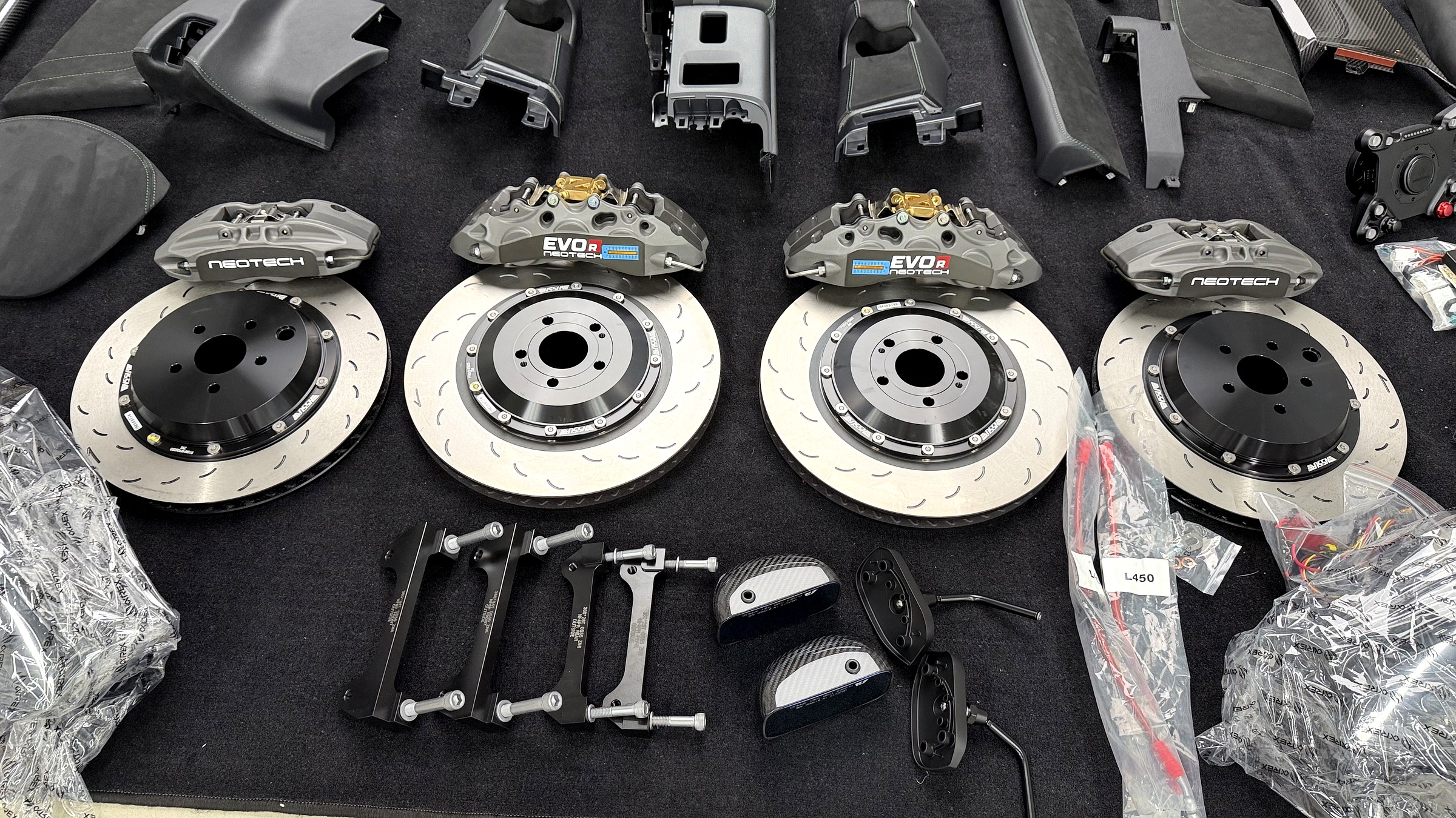 ชุดเบรค NeoTech EVO R ครบชุดสำหรับ GR86 คาลิปเปอร์ 4 ตัว จาน 4 ใบ