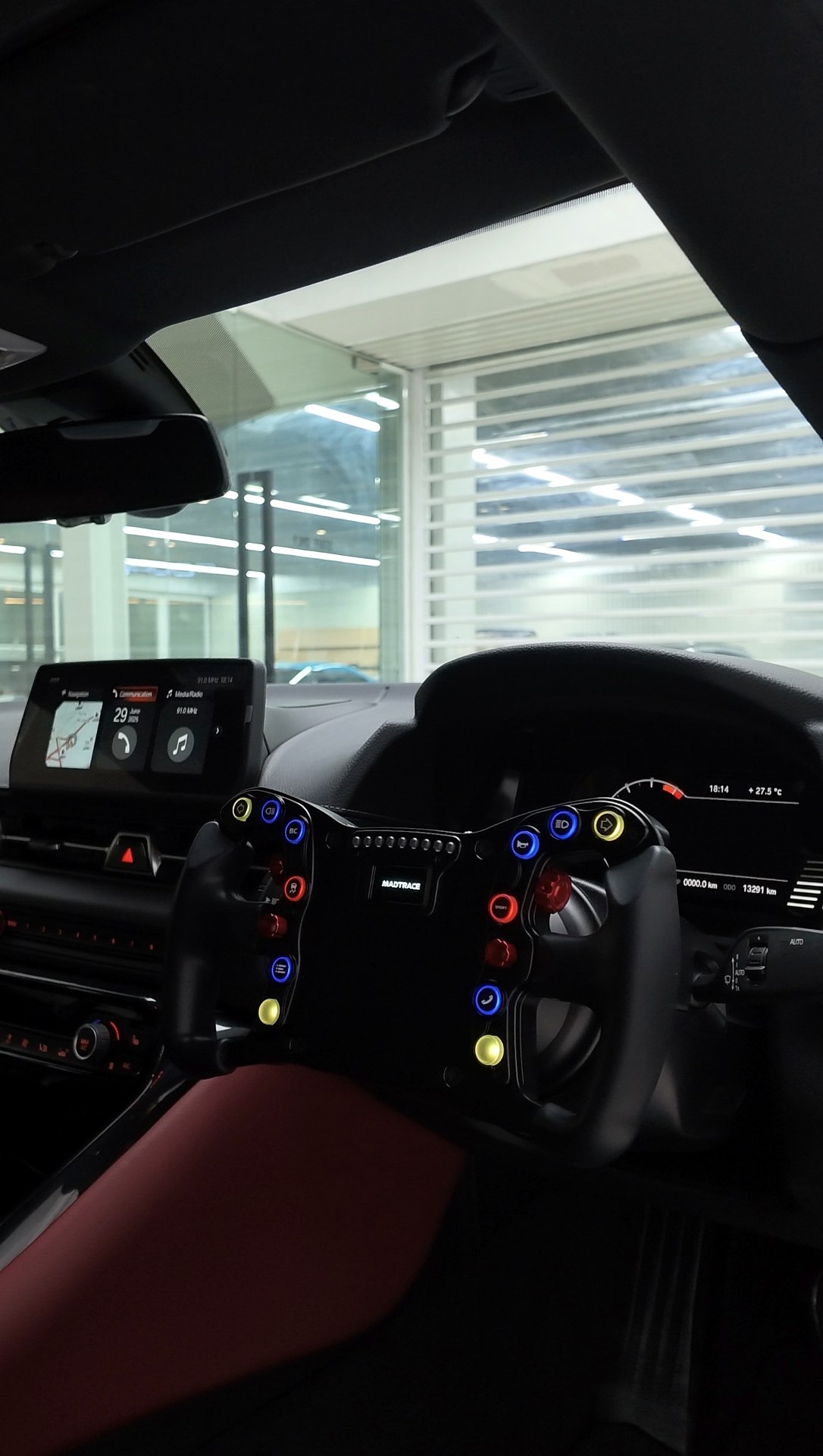 พวงมาลัย JQ Werks Formula ติดตั้งเสร็จบน Toyota GR Supra A90 โดย G-FORCE