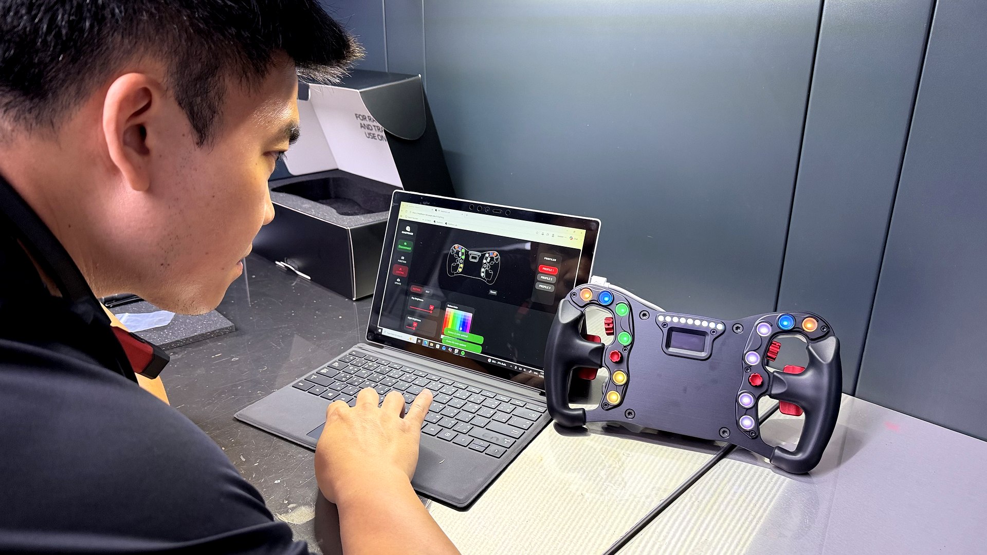 ตั้งค่าปุ่มพวงมาลัย JQ Werks Formula ด้วยโปรแกรม MadtraceLAB 2.0 ที่ G-FORCE