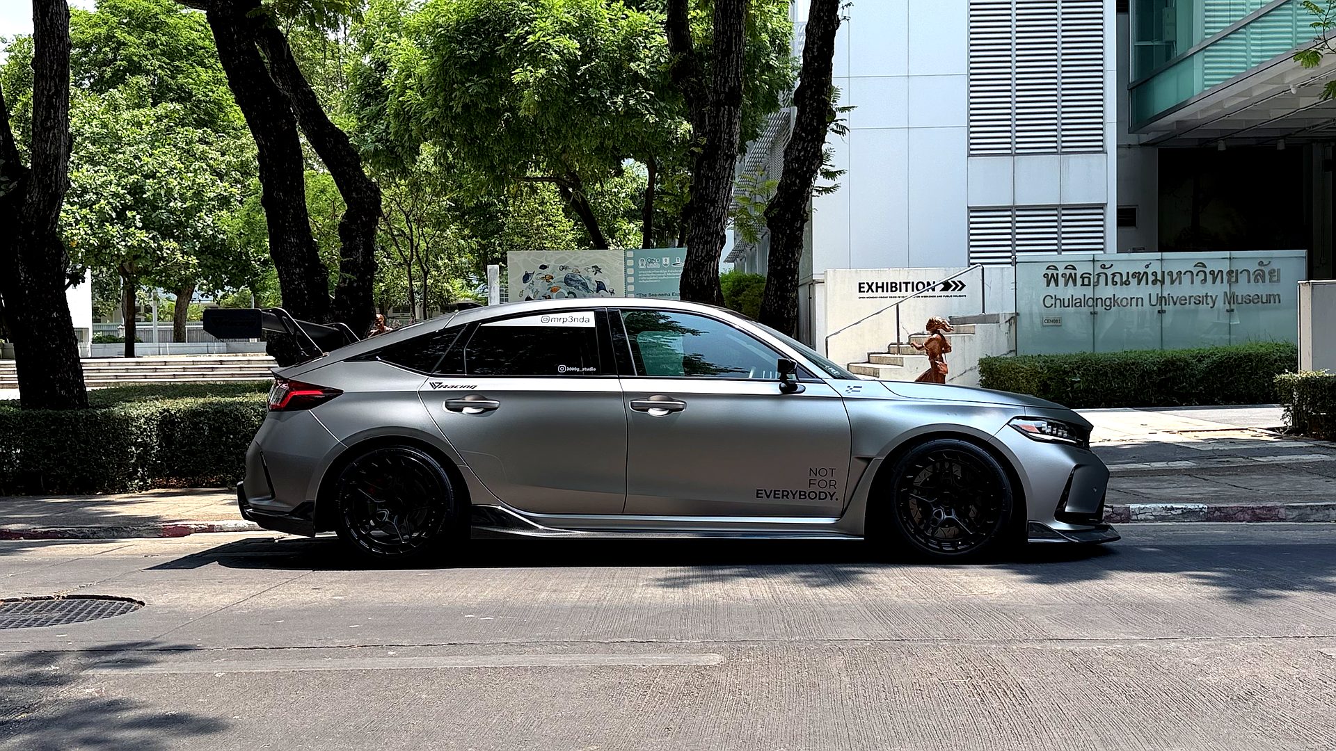 Honda Civic Type-R FL5 หลังติดตั้ง NeoTech Coilover — side profile