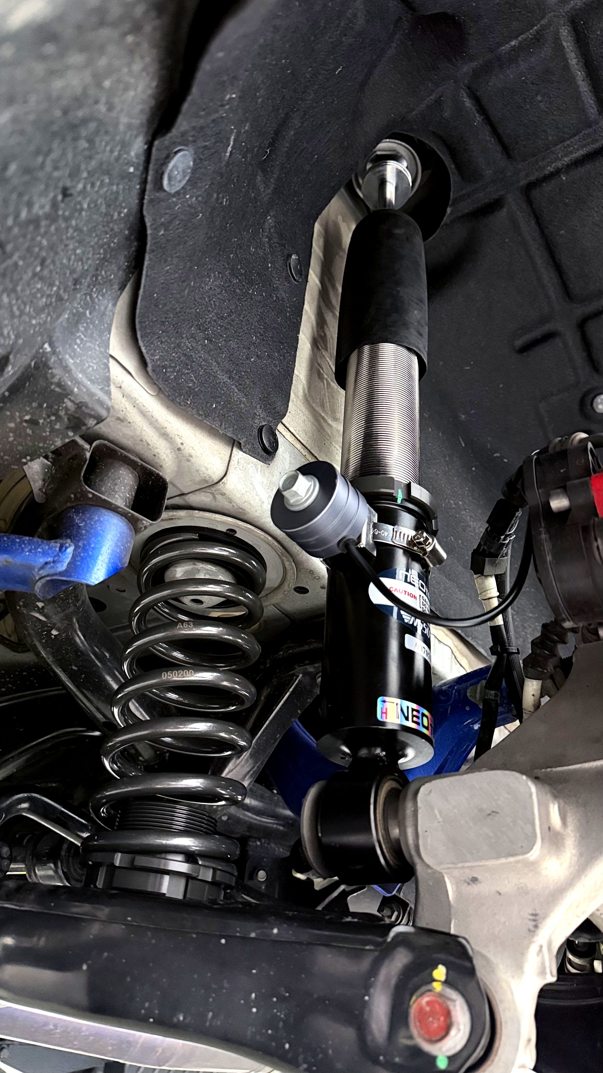 NeoTech Rear Shock ติดตั้งเรียบร้อยบน Honda Civic Type-R FL5