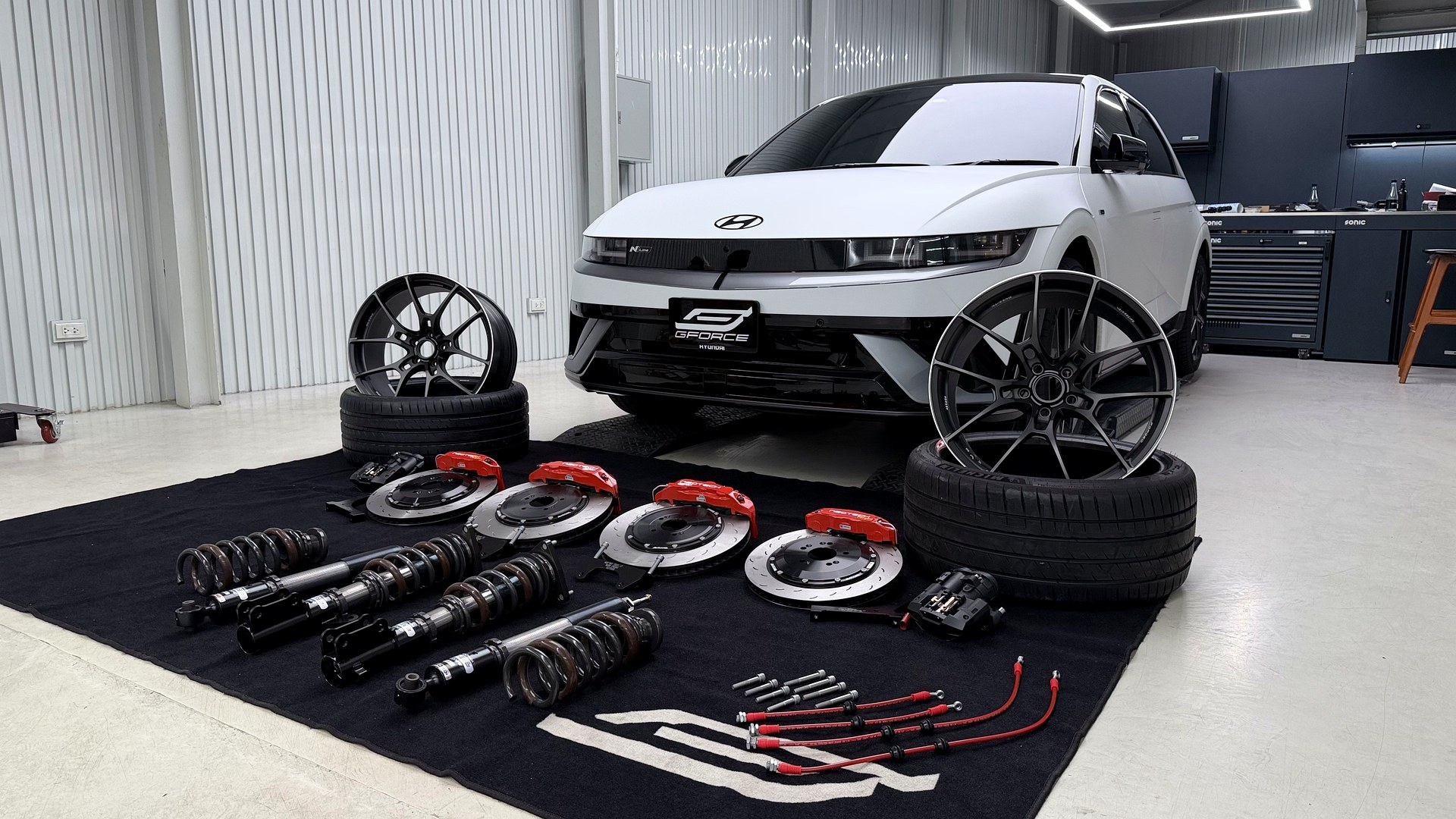 Hyundai Ioniq 5 N Line เตรียมติดตั้งโช้ค NeoTech Inverted Monotube และเบรค NeoTech EVO 6P ที่ G-FORCE