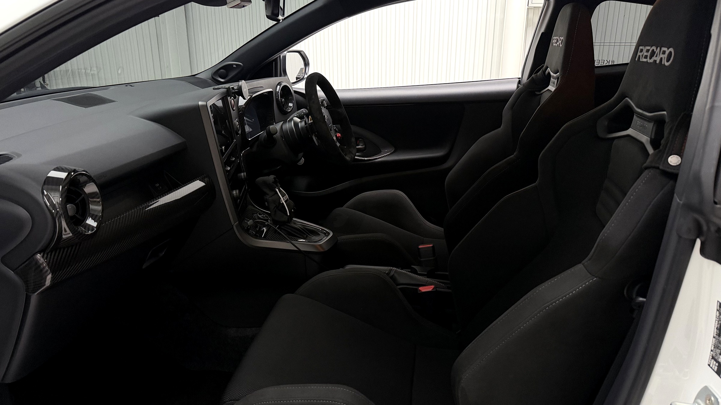 ห้องโดยสาร GR Yaris Gen 2 เบาะ Recaro SR-S คู่พวงมาลัย JQ Werks Podium