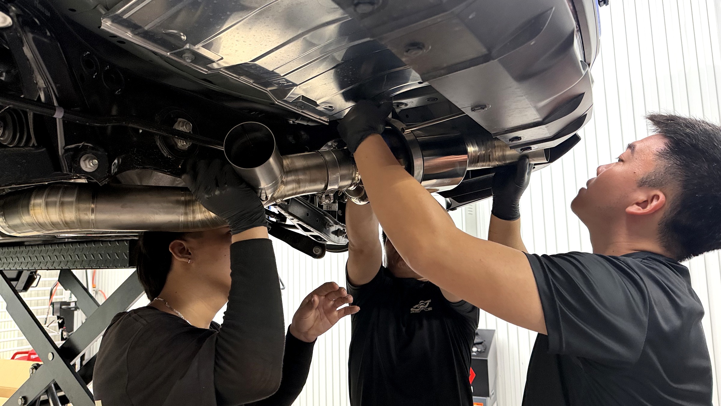 fitting ท่อไอเสีย RSE ไทเทเนียมใต้ท้อง Toyota GR86