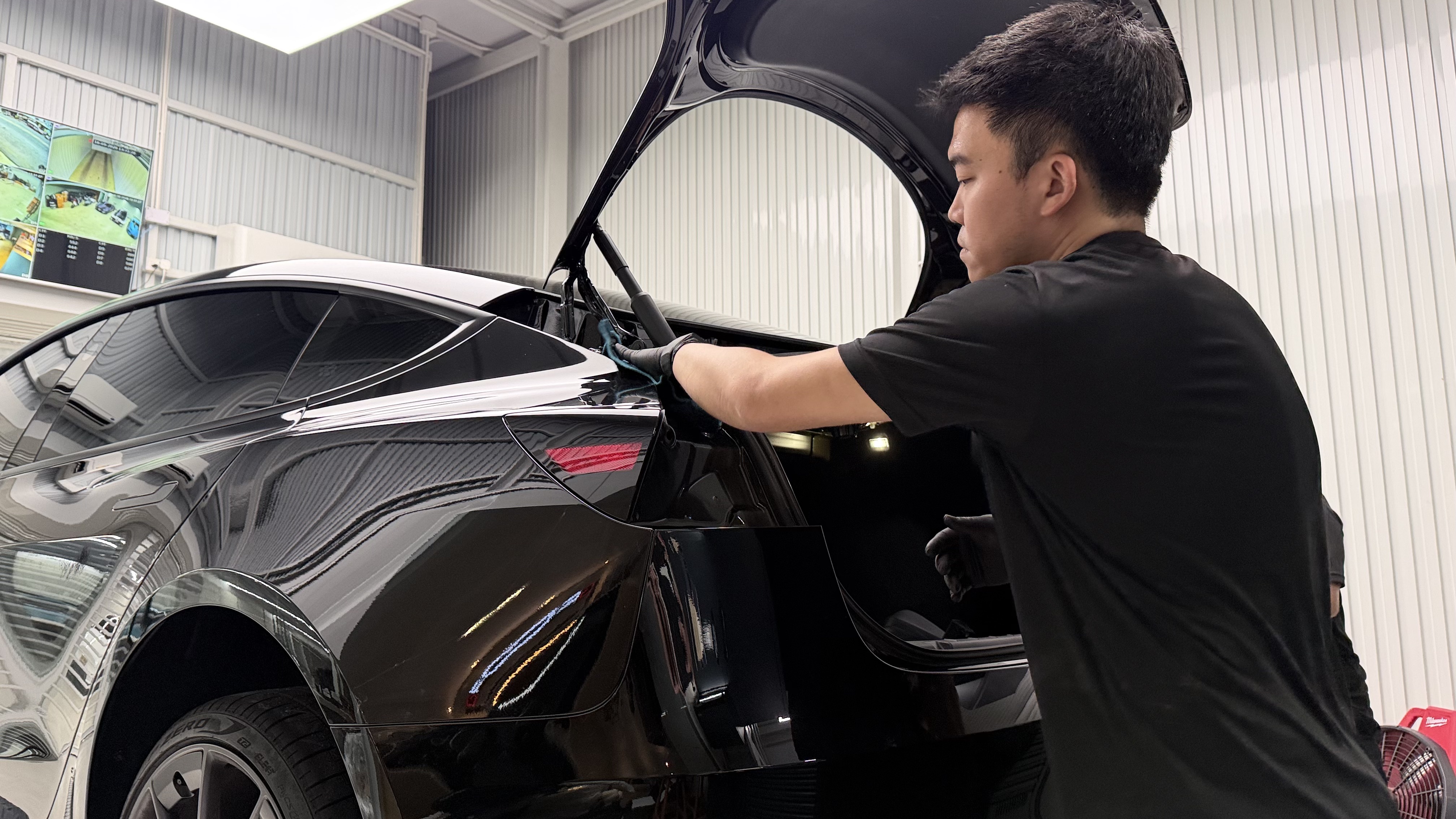 เก็บงาน ทำความสะอาด Tesla Model 3 Performance