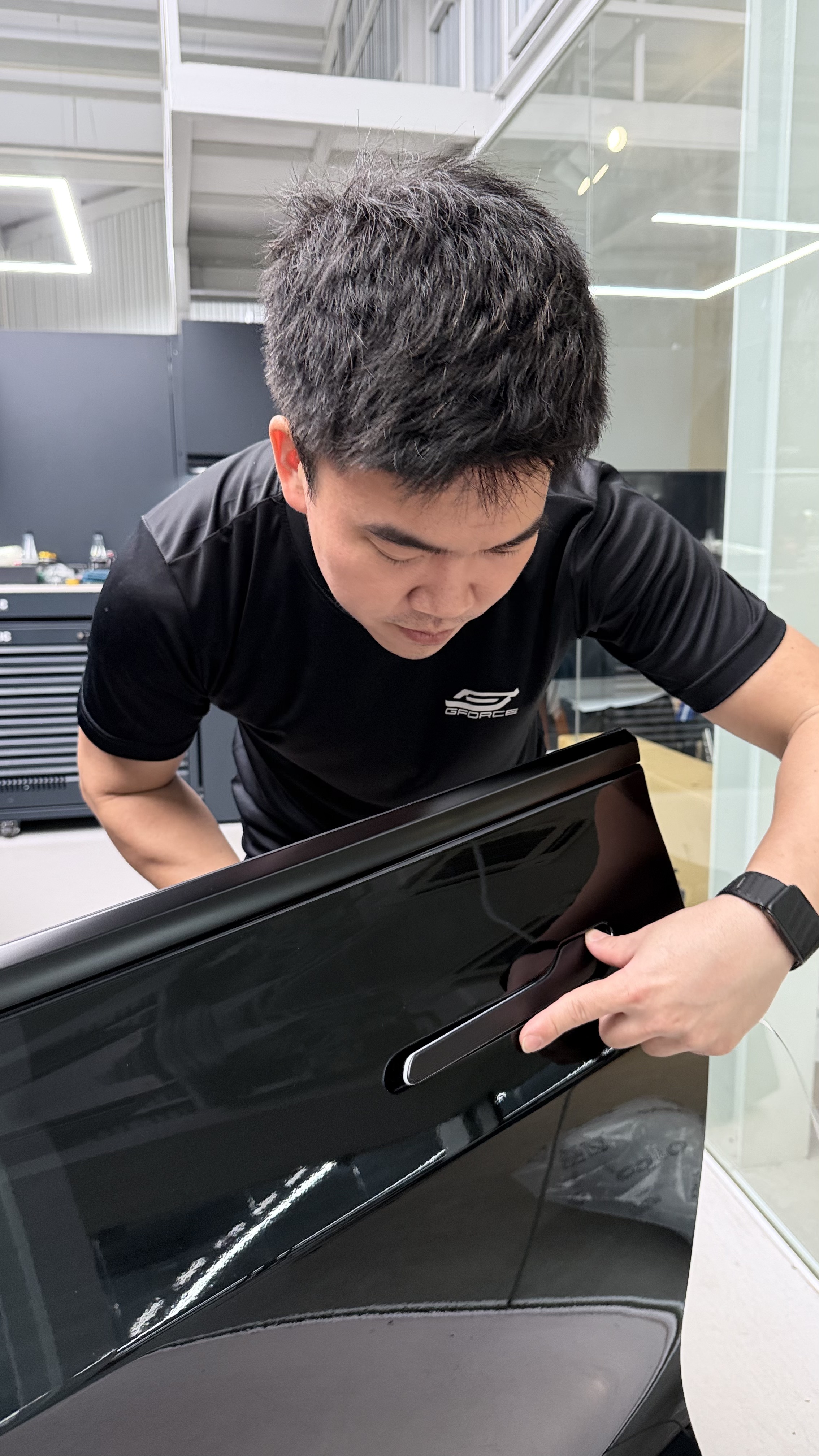 ติดตั้งด้ามประตูอัตโนมัติ Tesla Model 3 — เช็คความเรียบร้อย
