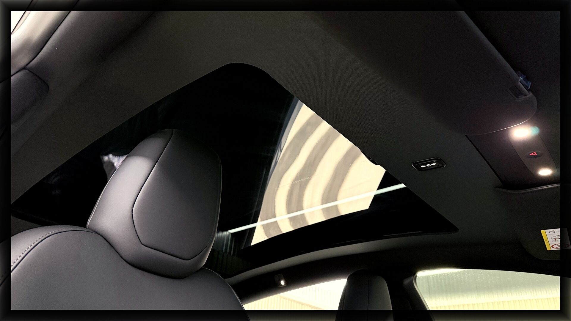 Automatic Sunshade ม่านหลังคาไฟฟ้า Tesla Model Y — ติดตั้งโดย G-FORCE Thailand