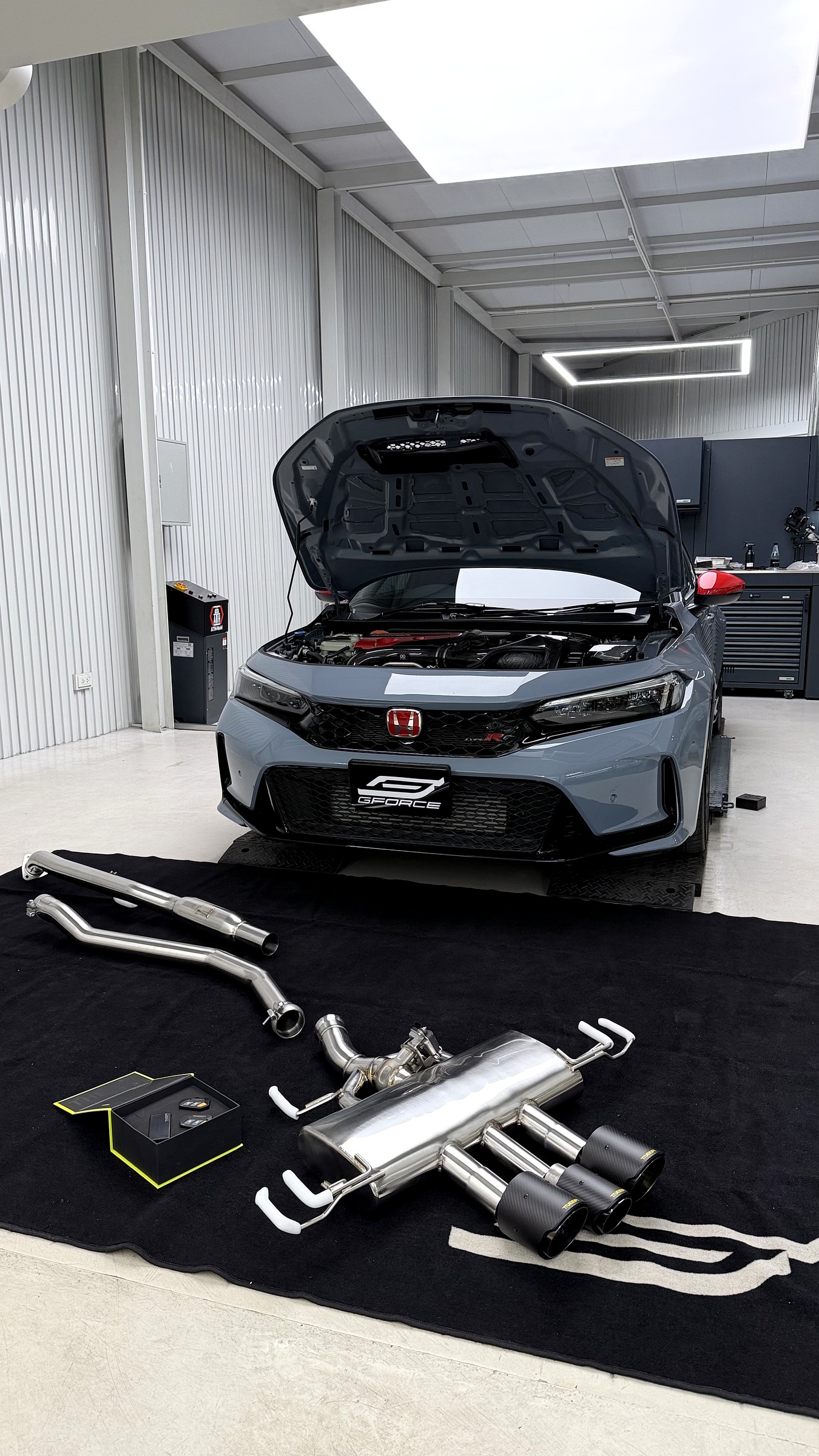 ชุดท่อไอเสีย TNEER Honda Civic Type-R FL5 ท่อนกลาง หม้อพักหลัง และ TACS Remote เตรียมขึ้นรถ