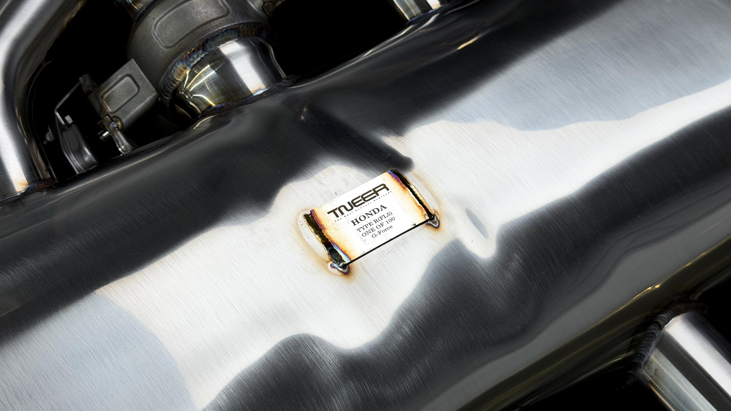 ผิวหม้อพัก Brushed Hairline ของท่อไอเสีย TNEER Civic Type-R FL5