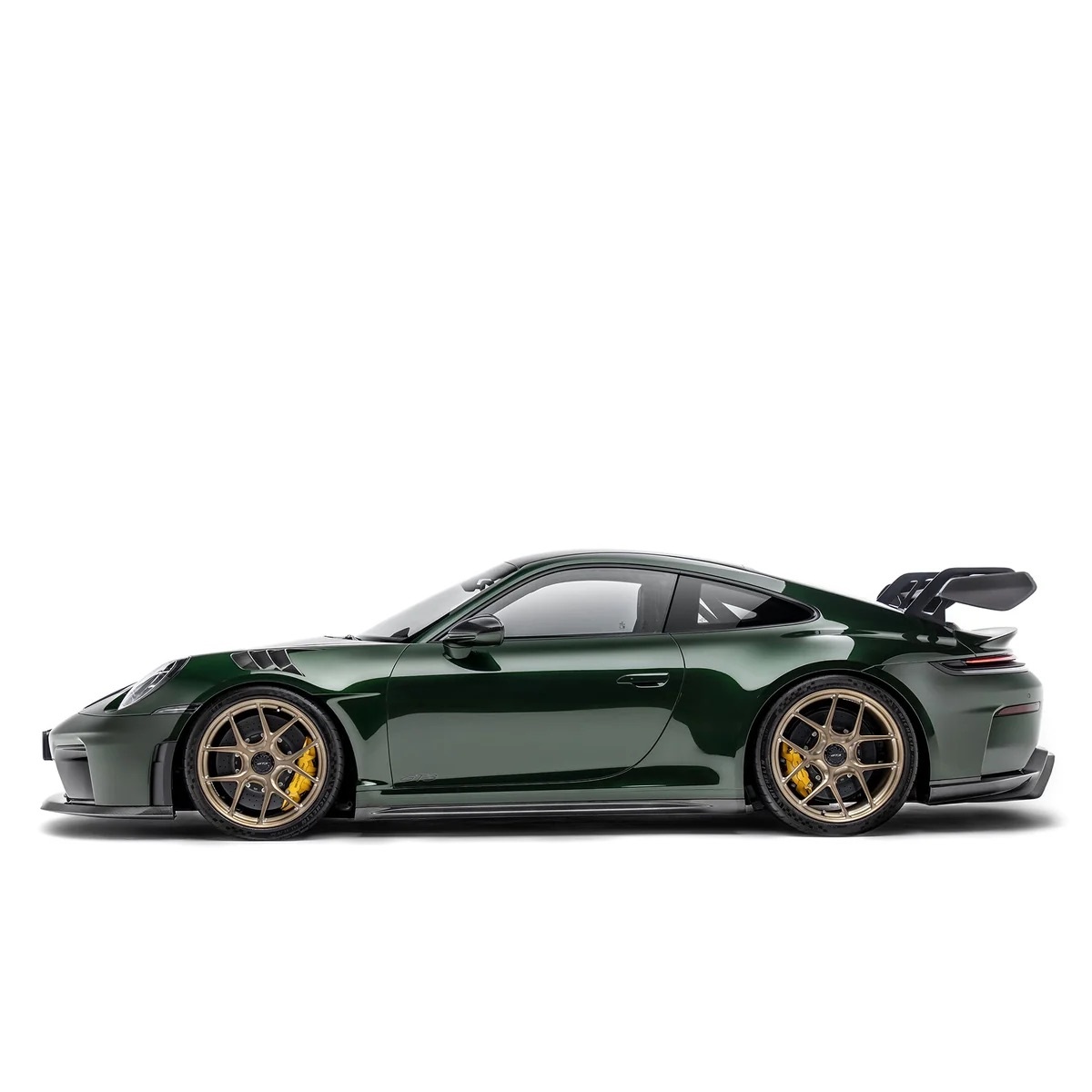สเกิร์ตข้าง · Carbon Side Skirts — Porsche 992 GT3