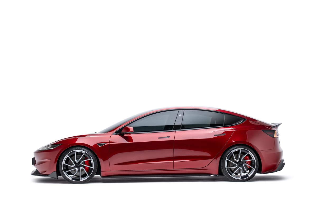 สเกิร์ตข้าง ADRO — Tesla Model 3 Highland Performance