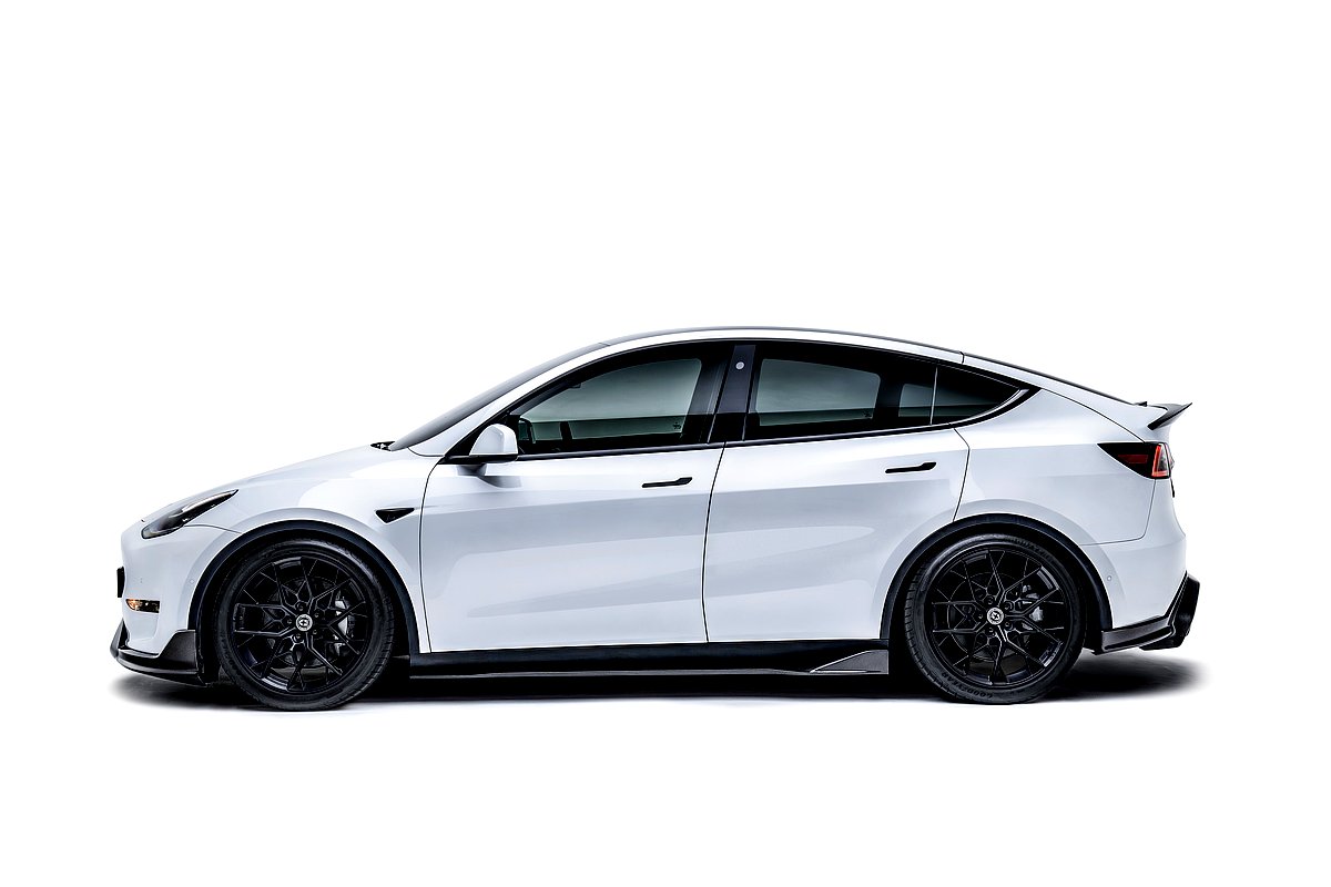 Tesla Model Y V2 with ADRO Body Kit — CFD aero data side profile