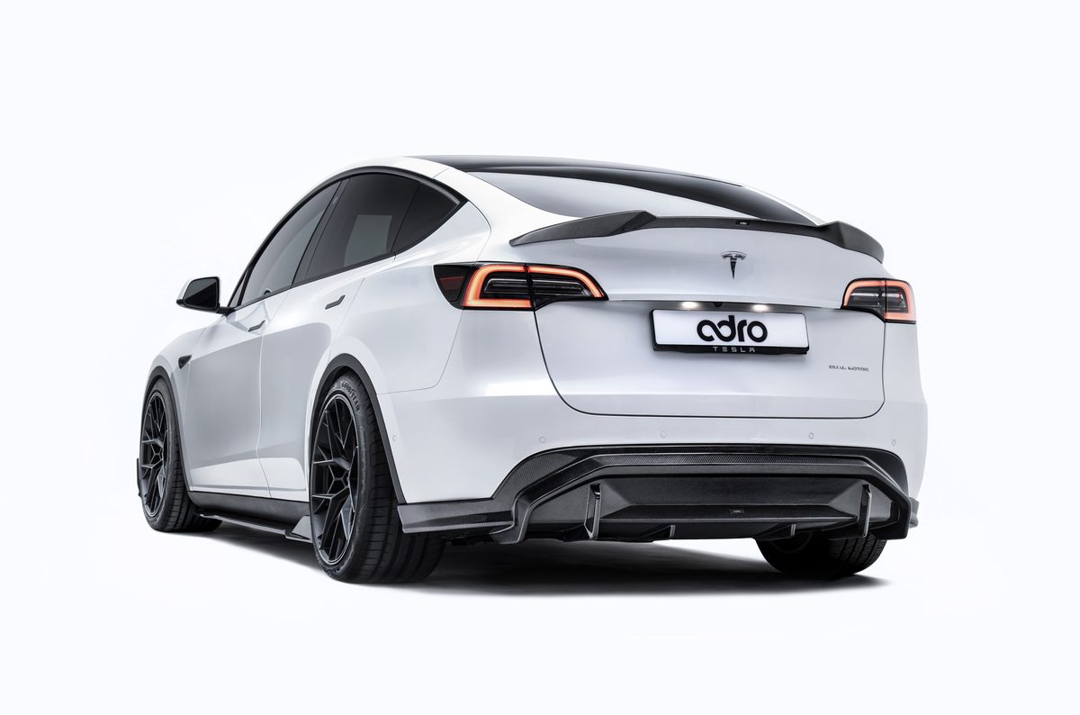 สปอยเลอร์ ADRO — Tesla Model Y V2