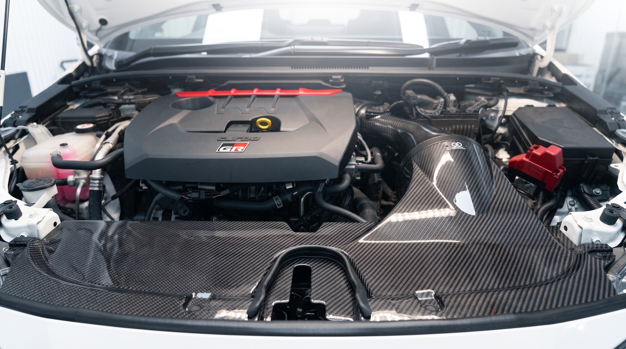 กรองอากาศ INFINITY DESIGN GR Corolla Carbon Intake